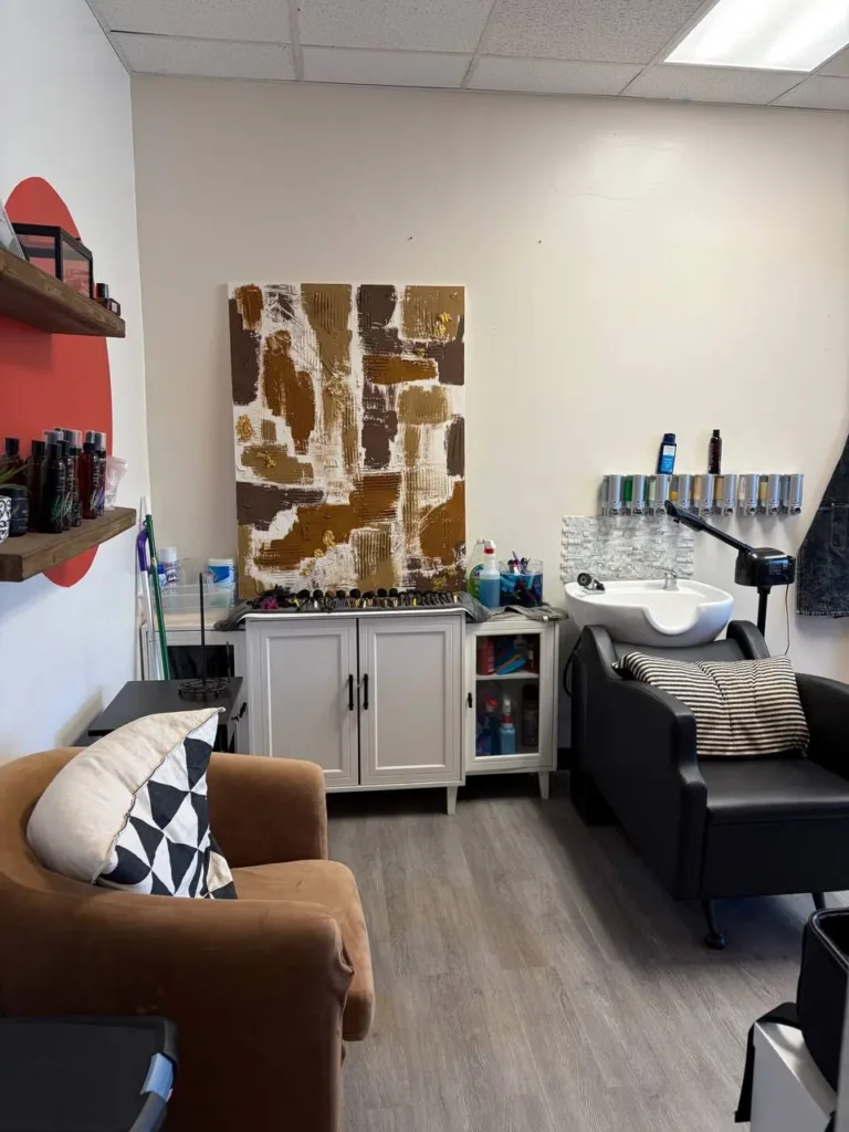 ​loftly spaces full service salon suite
